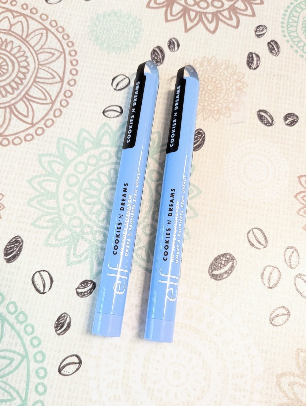 2 Elf Cookies n Dreams No Budge Eyeshadow Sticks - Chill Zone